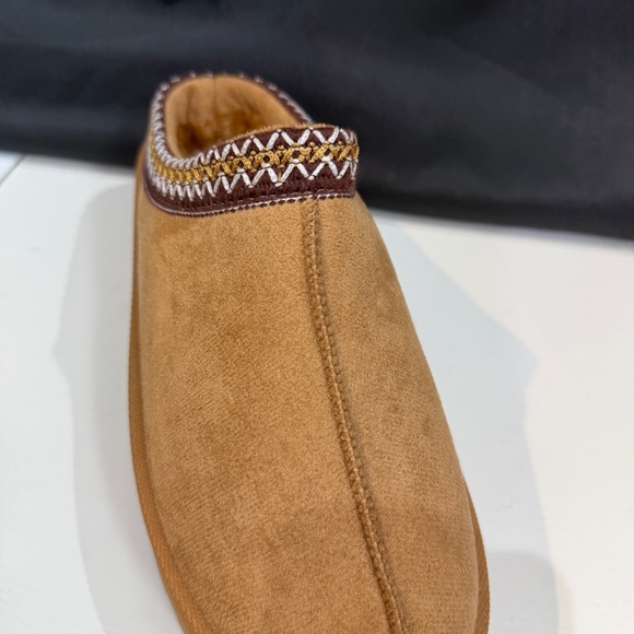 TAN  FUR PLATFORM SLIPPERS - Picture 6 of 6